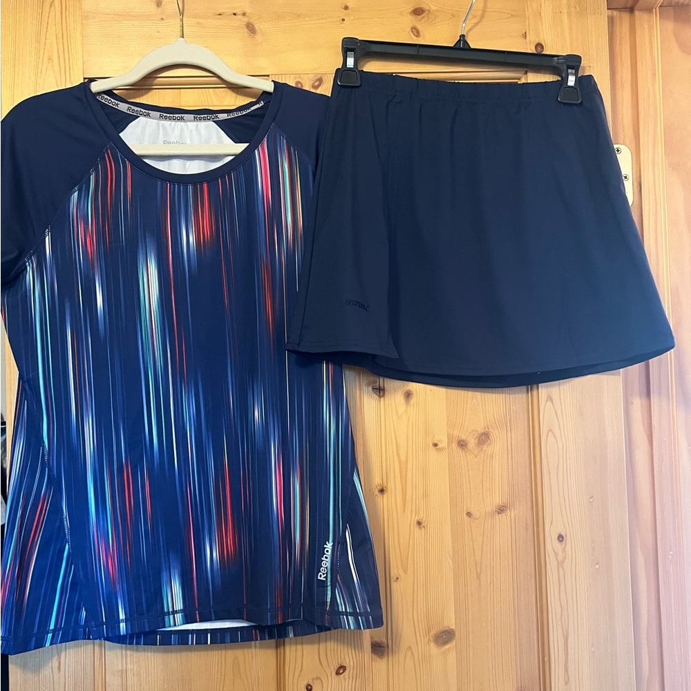 REEBOK Tennis Top & Skirt size large. NWOT